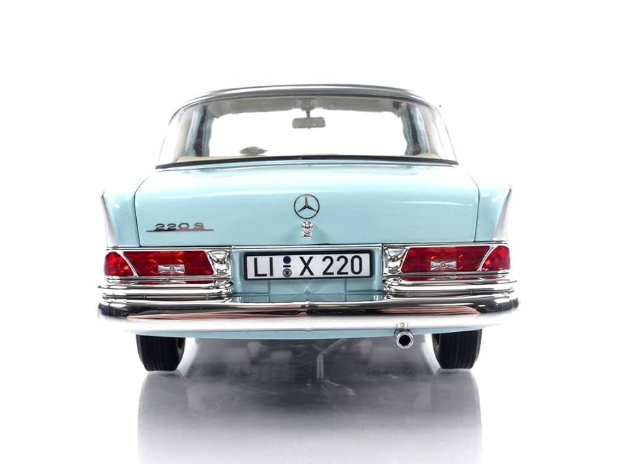201-014 ノレブ 1/18 ルノー 4 1965 Blue 201-014 Norev 1/18 Renault 4 1965 Blue | eBay